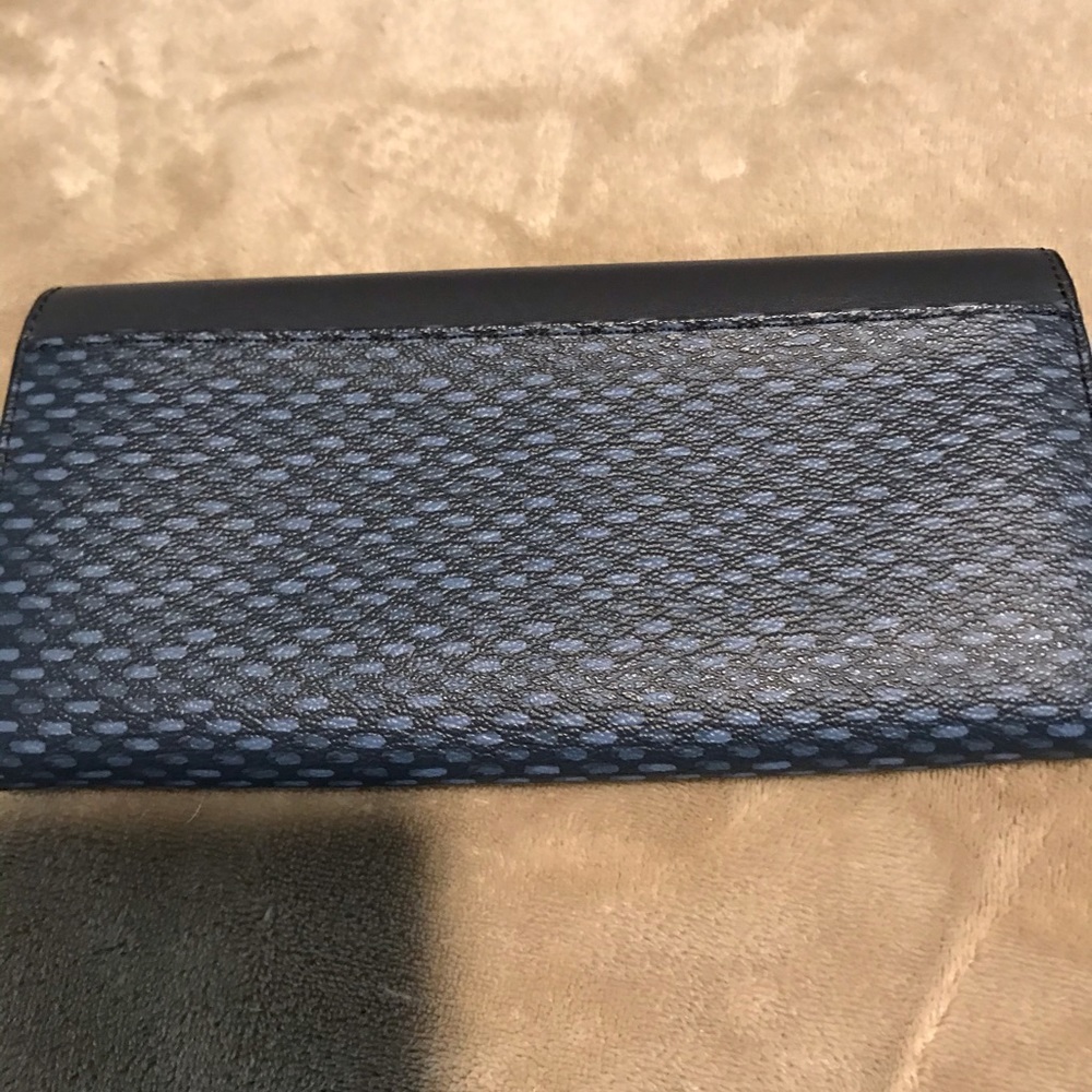 Wallet - Picture 3 of 3